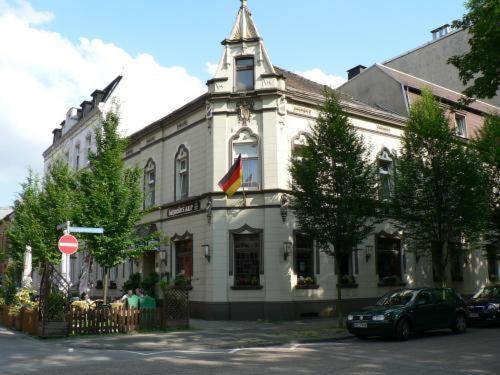Stadt-Gut-Hotel Zum Rathaus Oberhausen  Zewnętrze zdjęcie